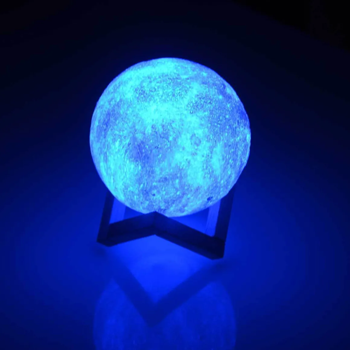 Galaxy Globe Light