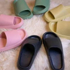 Women's Vegan Comfy'z Slides