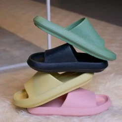 Women's Vegan Comfy'z Slides